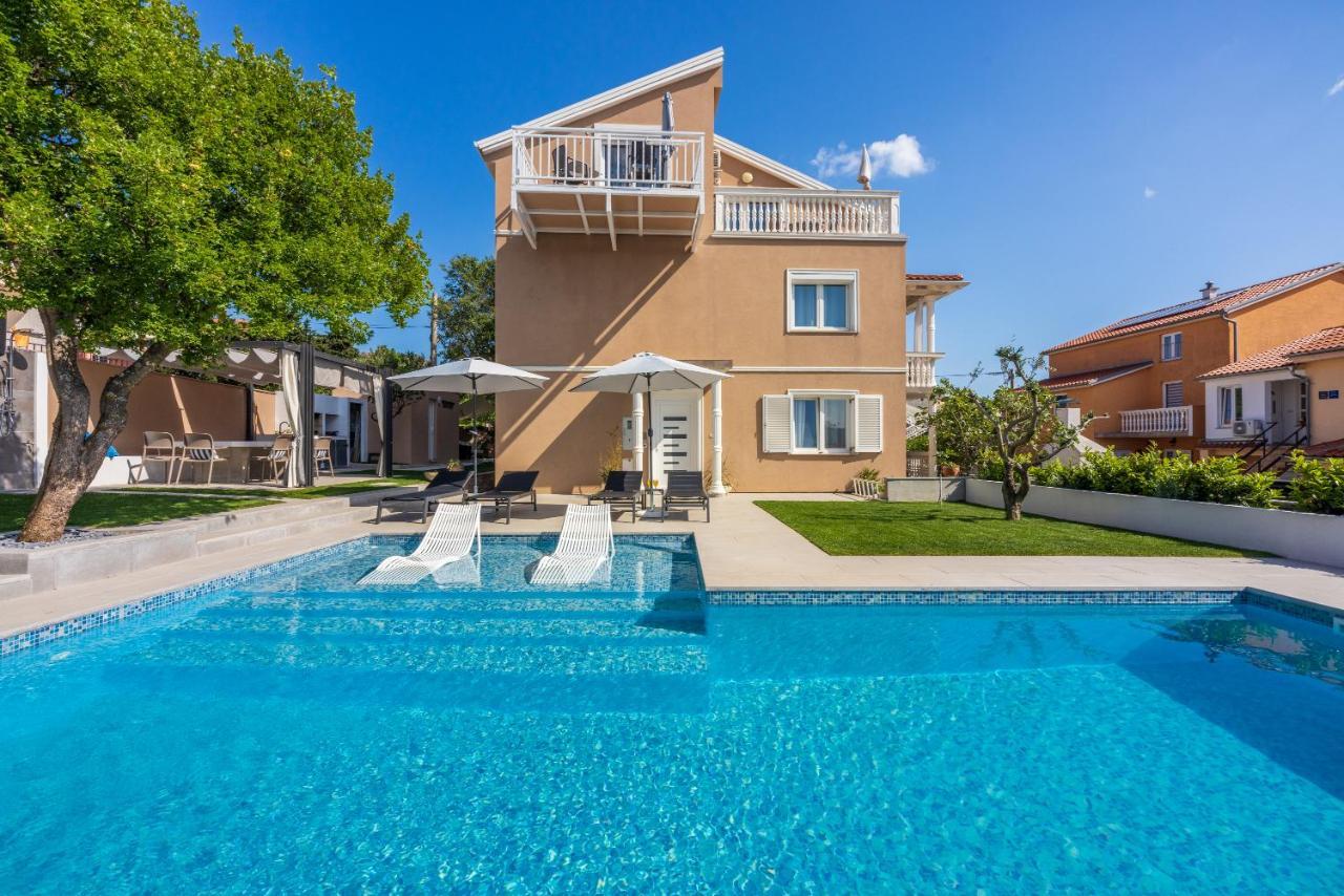 Apartments Panorama Novi Vinodolski Exterior photo